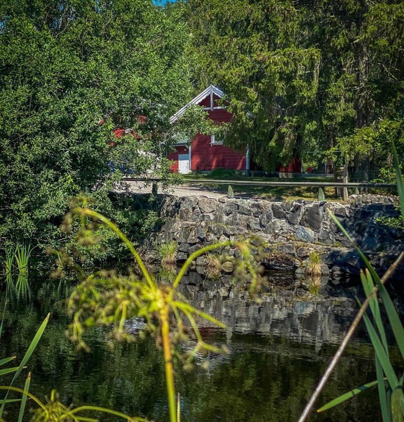 Koselig Hytte Langs Elven Skien Buitenkant foto